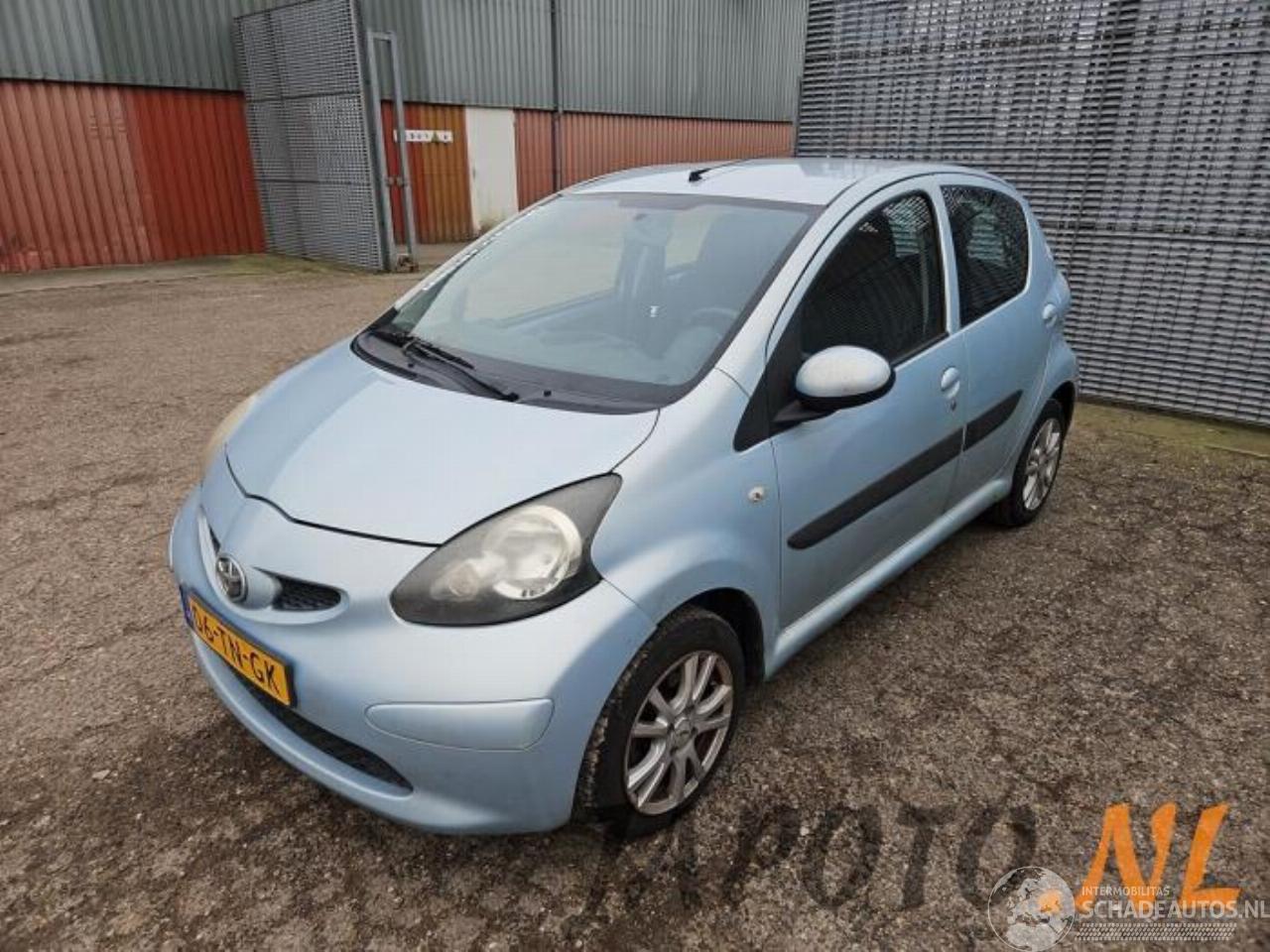 Toyota Aygo Aygo (B10), Hatchback, 2005 / 2014 1.0 12V VVT-i