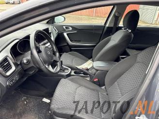 Kia Cee d  picture 10