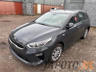 rozbiórka samochody osobowe Kia Cee d Ceed Sportswagon (CDF), Combi 5-drs, 2018 1.0i T-GDi 12V 2020/5