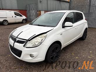 Salvage car Hyundai I-20 i20, Hatchback, 2008 / 2015 1.4i 16V 2009/6