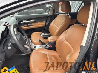 Toyota Auris Auris (E15), Hatchback, 2006 / 2012 1.8 16V HSD Full Hybrid picture 12