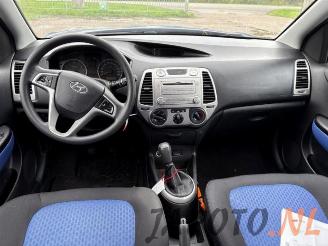 Hyundai I-20 i20, Hatchback, 2008 / 2015 1.4i 16V picture 9