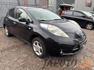 Nissan Leaf Leaf (ZE0), Hatchback, 2010 / 2017 Leaf picture 7