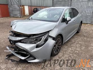 Coche siniestrado Toyota Corolla Corolla (E21/EA1/EH1), Hatchback 5-drs, 2018 1.8 16V Hybrid 2019/12