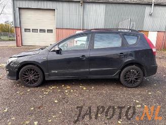 Hyundai I-30 i30 Crosswagon (WWH), Combi, 2007 / 2012 1.6 CVVT 16V picture 2