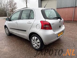 Toyota Yaris Yaris II (P9), Hatchback, 2005 / 2014 1.3 16V VVT-i picture 3