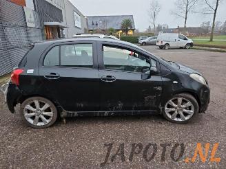 Toyota Yaris Yaris II (P9), Hatchback, 2005 / 2014 1.8 16V VVT-i TS picture 6
