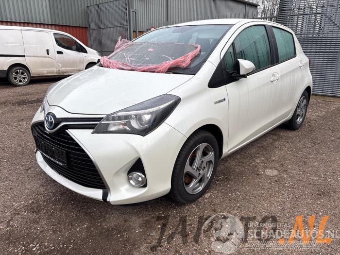 Toyota Yaris Yaris III (P13), Hatchback, 2010 / 2020 1.5 16V Hybrid