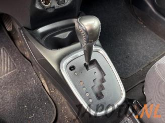 Toyota Yaris Yaris III (P13), Hatchback, 2010 / 2020 1.5 16V Hybrid picture 12