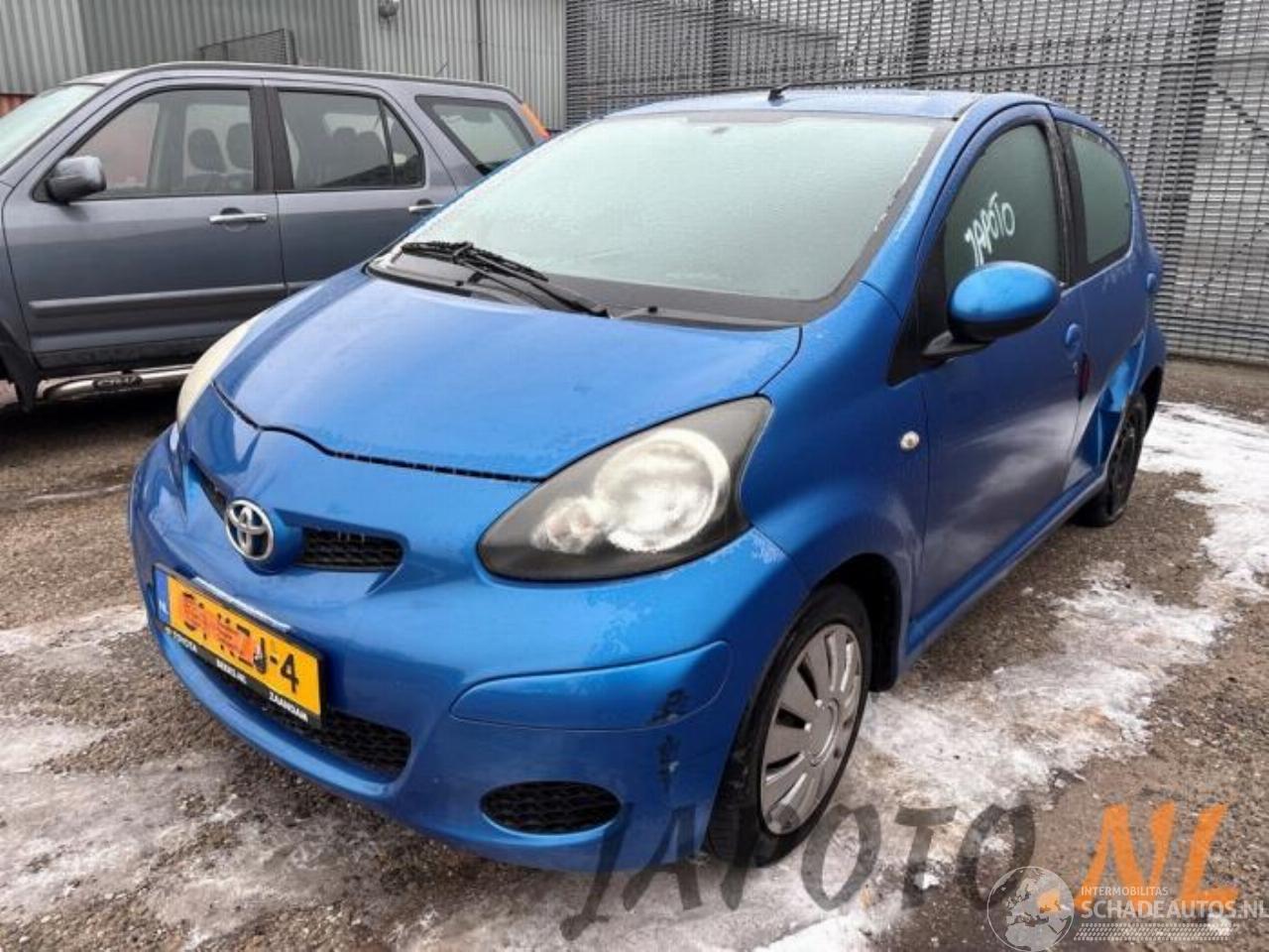 Toyota Aygo Aygo (B10), Hatchback, 2005 / 2014 1.0 12V VVT-i