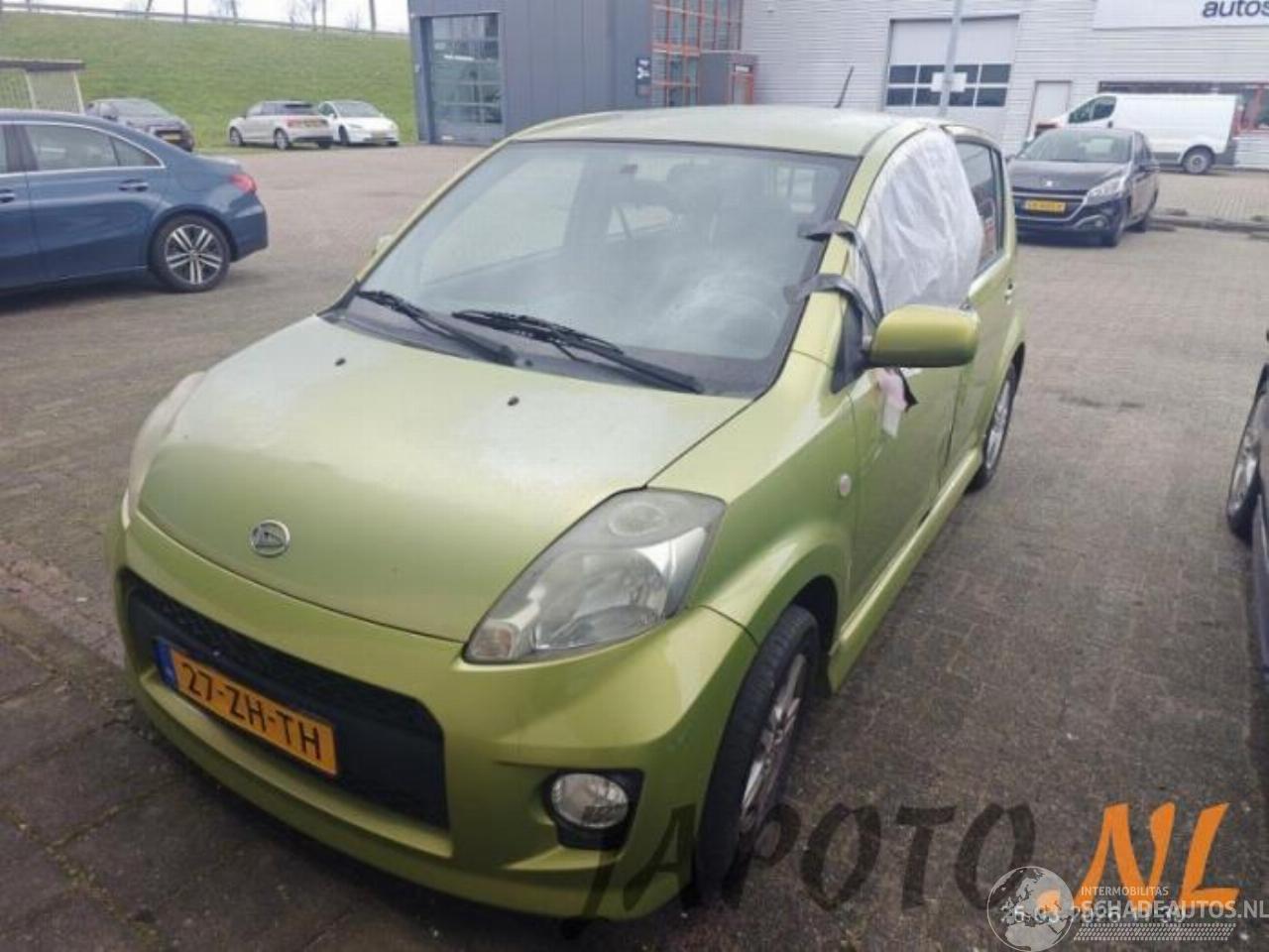 Daihatsu Sirion Sirion 2 (M3), Hatchback, 2005 1.3 16V DVVT