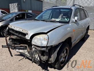Salvage car Hyundai Santa Fe Santa Fe I, SUV, 2000 / 2006 2.0 16V 4x2 2006/2