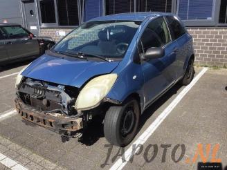 Salvage car Toyota Yaris Yaris II (P9), Hatchback, 2005 / 2014 1.0 12V VVT-i 2006/10