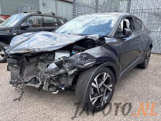 uszkodzony samochody osobowe Toyota C-HR C-HR (X1,X5), SUV, 2016 1.8 16V Hybrid 2023/7
