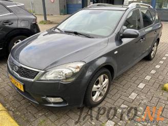 Kia Cee d Cee'd Sporty Wagon (EDF), Combi, 2007 / 2012 1.4 16V picture 1
