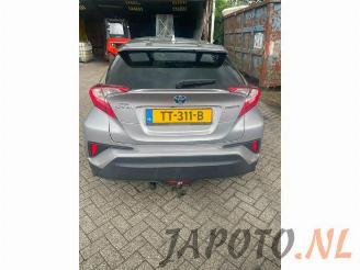 Toyota C-HR C-HR (X1,X5), SUV, 2016 1.8 16V Hybrid picture 3