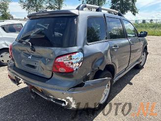 Mitsubishi Outlander Outlander (CU), SUV, 2001 / 2007 2.0 16V 4x2 picture 5