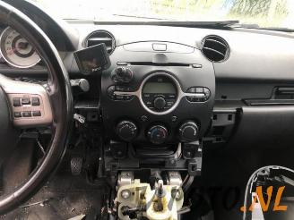 Mazda 2 2 (DE), Hatchback, 2007 / 2015 1.5 16V S-VT picture 11