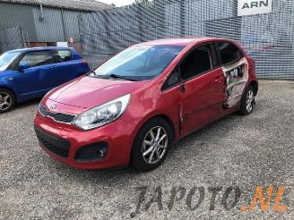 demontáž osobní automobily Kia Rio Rio III (UB), Hatchback, 2011 / 2017 1.2 CVVT 16V 2013/11