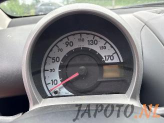 Toyota Aygo Aygo (B10), Hatchback, 2005 / 2014 1.0 12V VVT-i picture 11