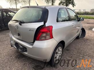 Toyota Yaris Yaris II (P9), Hatchback, 2005 / 2014 1.0 12V VVT-i picture 5