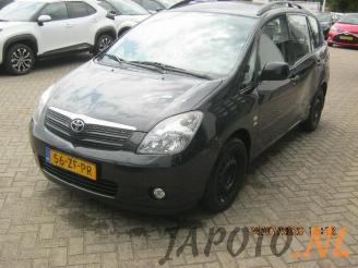 Coche siniestrado Toyota Corolla-verso Corolla Verso (E12), MPV, 2001 / 2004 1.8 16V VVT-i 2003/1