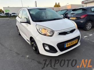 Coche siniestrado Kia Picanto Picanto (TA), Hatchback, 2011 / 2017 1.0 12V 2013/7