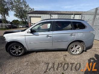 Mitsubishi Outlander  picture 2