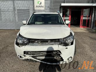 Mitsubishi Outlander Outlander (GF/GG), SUV, 2012 / 2022 2.0 16V PHEV 4x4 picture 8