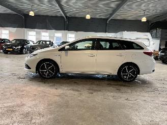 Toyota Auris Touring Sports 1.8 Hybrid picture 2