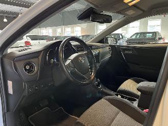 Toyota Auris Touring Sports 1.8 Hybrid picture 15