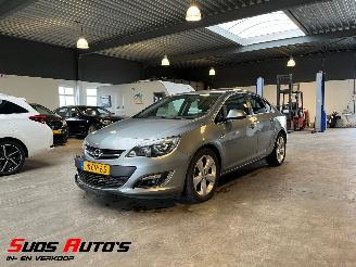  Opel Astra 1.4 Turbo Design Edition 2013/4