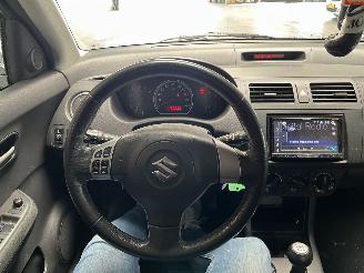 Suzuki Swift 1.3 picture 22