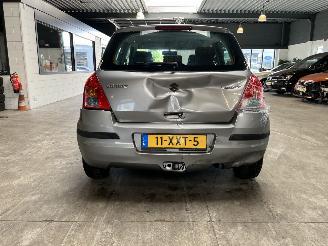 Suzuki Swift 1.3 picture 4