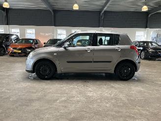 Suzuki Swift 1.3 picture 2