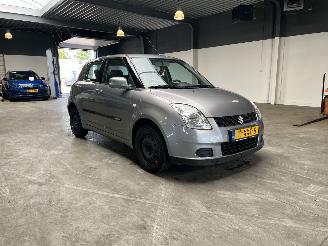 Suzuki Swift 1.3 picture 7