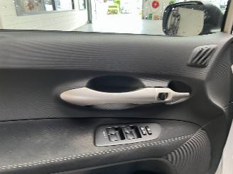 Toyota Auris 1.8 Full Hybrid Dynamic picture 17