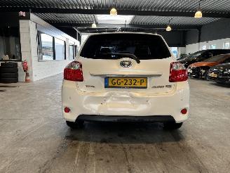 Toyota Auris 1.8 Full Hybrid Dynamic picture 4