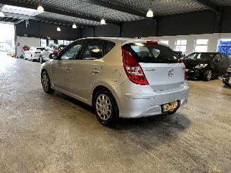 Hyundai I-30 1.6 CRDi i-Motion NL NAP! picture 3