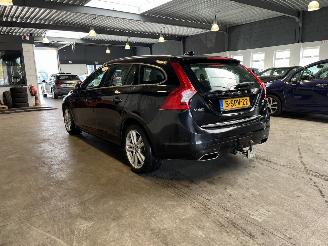 Volvo V-60 2.4 D6 AWD Plug-In Hybrid NL NAP! picture 3