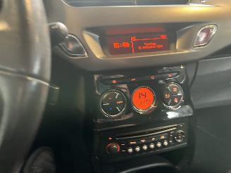 Citroën C3 1.2 PureTech Collection NL NAP! picture 21