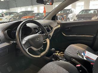 Kia Picanto 1.0 CVVT Airco picture 15