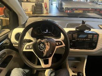 Volkswagen Up! 1.0 TSI High Up! Beats Pano Leer NAP! picture 21
