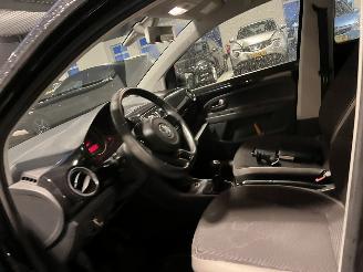 Volkswagen Up! 1.0 high up! BlueMotion NL NAP! picture 13