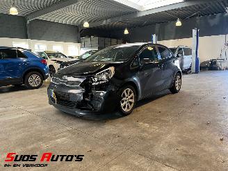 Schadeauto Kia Rio 1.2 CVVT Super Pack 2012/5