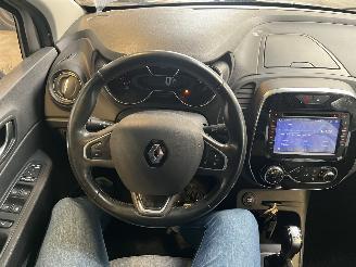 Renault Captur 1.2 TCe Bose 52.000 KM Automaat! picture 24
