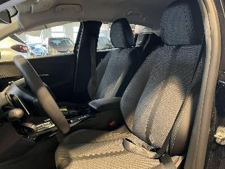 Peugeot 208 1.2 Hybrid 110 Allure 7500 NAP! picture 14