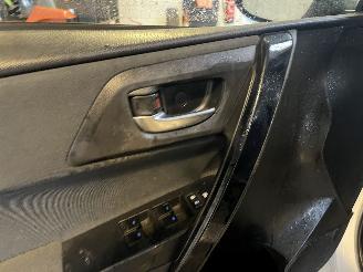 Toyota Auris Touring Sports 1.8 Hybrid picture 16