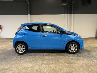 Toyota Aygo 1.0 VVT-i x-cite NAP! picture 6