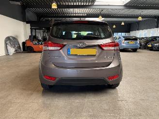 Hyundai Ix20 1.6i i-Vision 103.000 Automaat picture 4